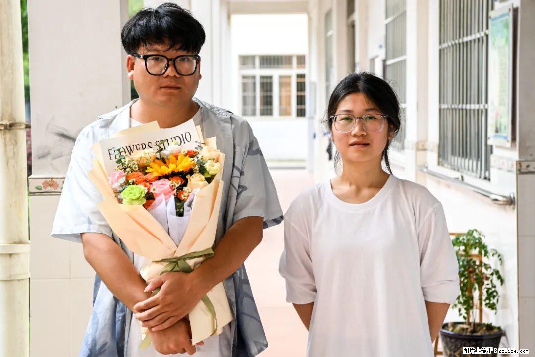 全网追的“扁担女孩”,找了一份暑假工,时薪12元 - 西安生活资讯 - 西安28生活网 xa.28life.com